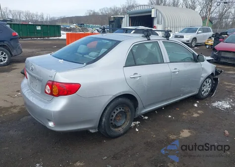 2010 Toyota Corolla Le z USA, uszkodzony, nr VIN 2T1BU4EE4AC267061